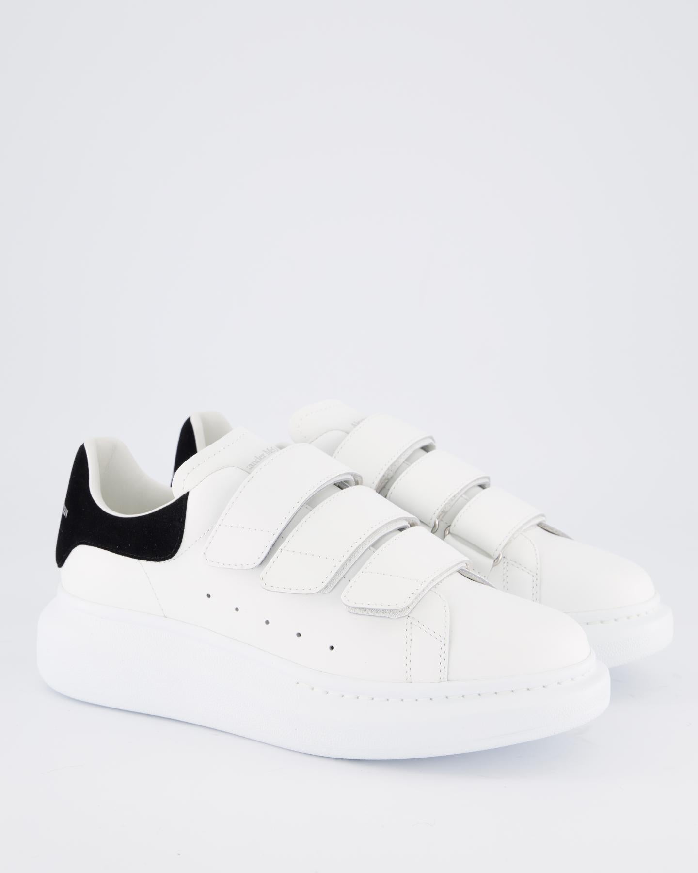 Alexander McQueen Dames Oversized Sneaker wit zwart Eleganza