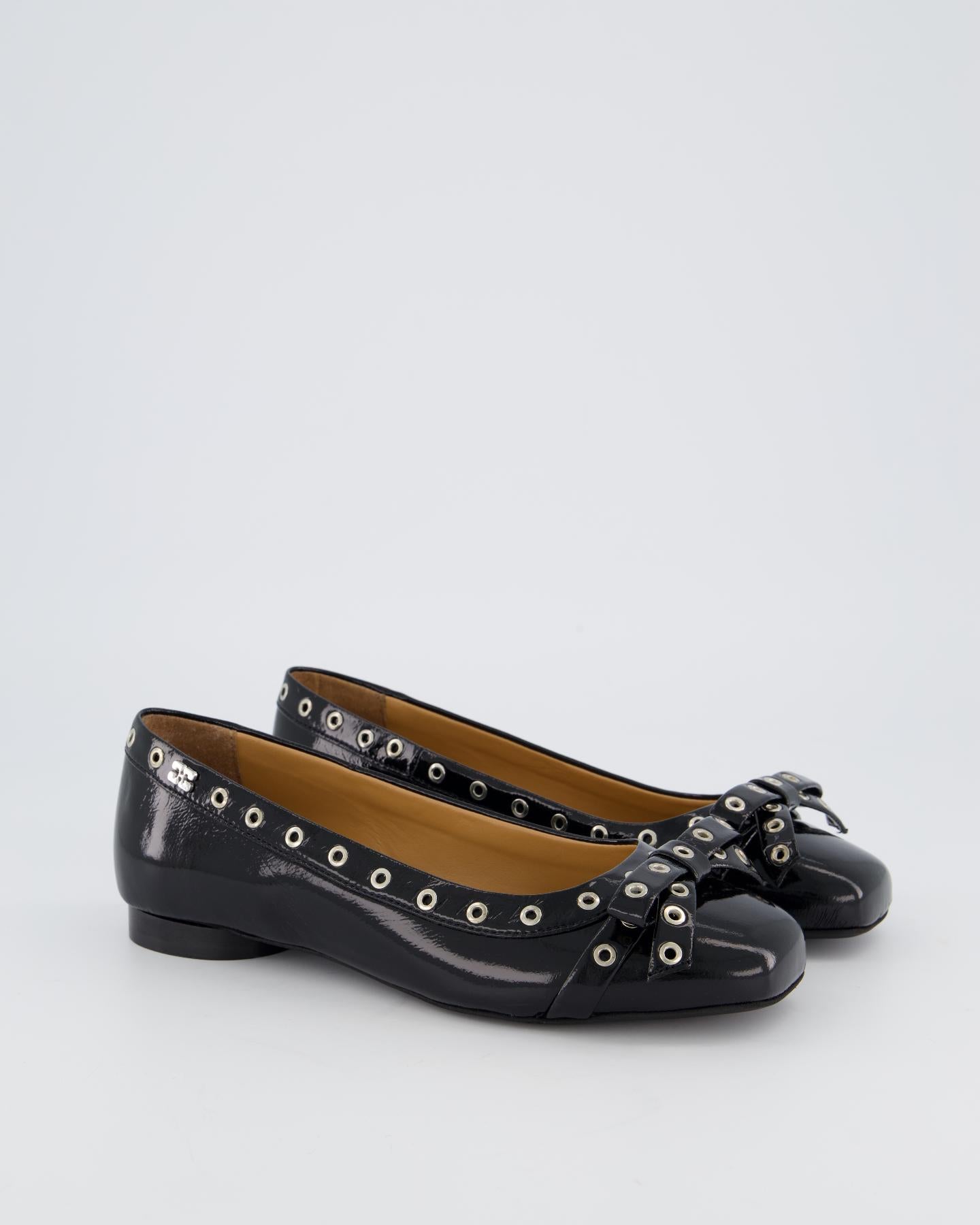 Dames Black Eyelet Bow Ballerinas