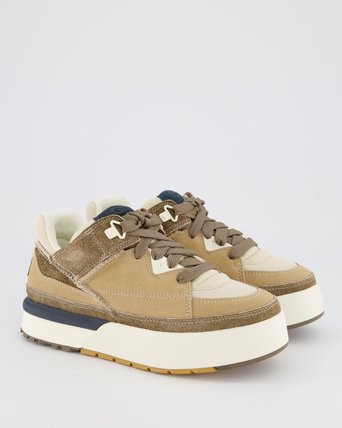 Dames Goldencush Sneaker Sand