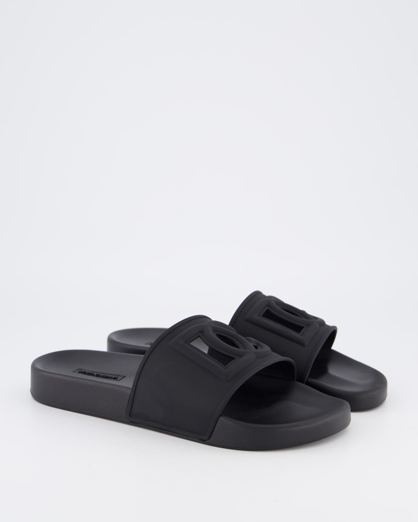 You can find men s slippers sandals in the sale at Eleganza Eleganza