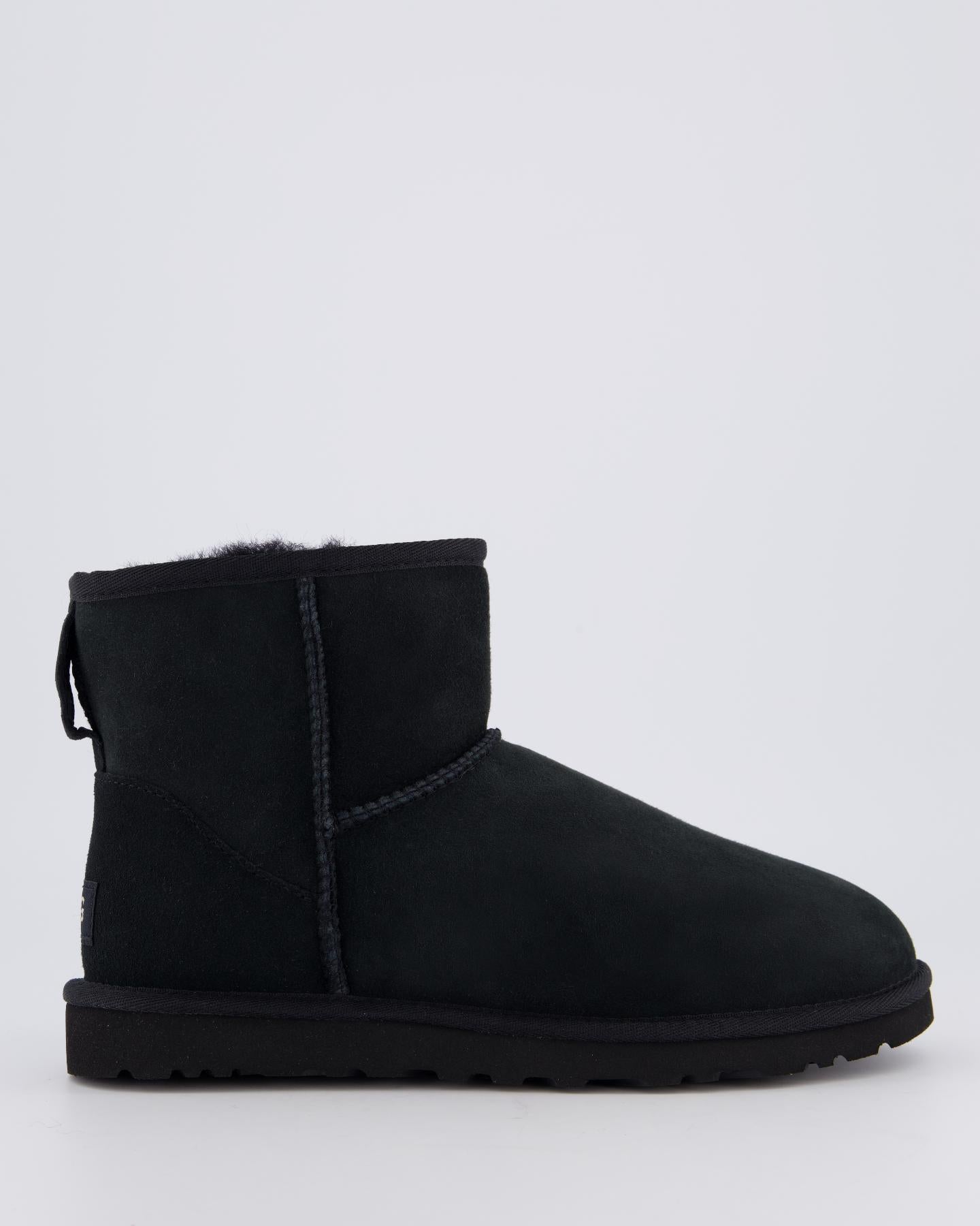 Men classic uggs 2025